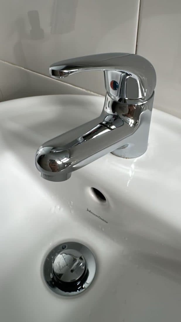 Kerja pemasangan oleh NH Pantas Plumbing